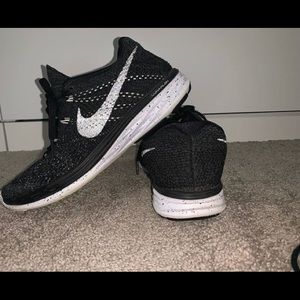 Nike Flyknit lunar 3